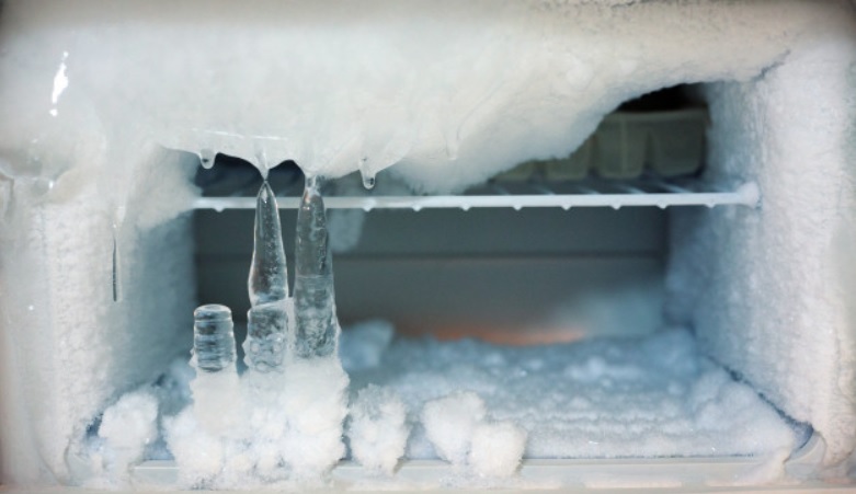 Hướng dẫn cách sửa tủ lạnh bị đóng tuyết thật đơn giản